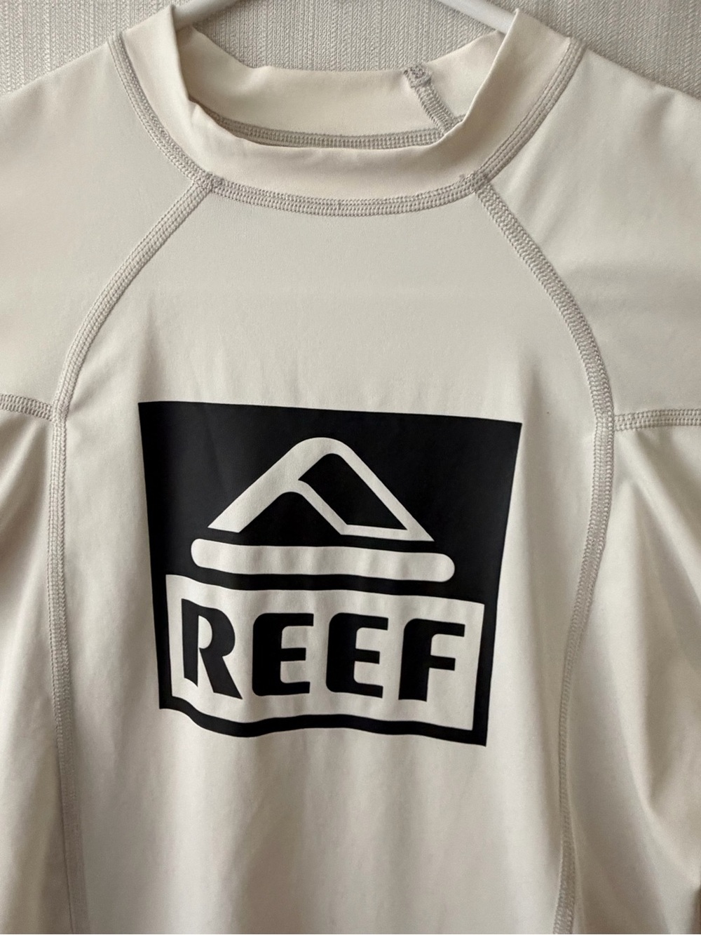 Reef Life’s Short Go Surfing Rash Guard Ivory Youth Size S(A591) - Picture 3 of 9